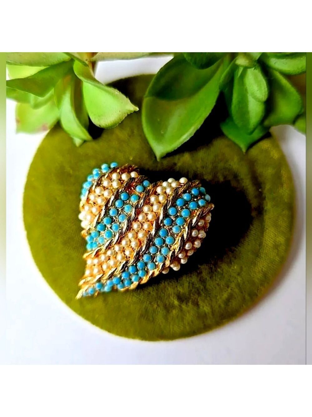 Vintage Estate Benedikt NY Gold Tone faux pears heart Pin brooch